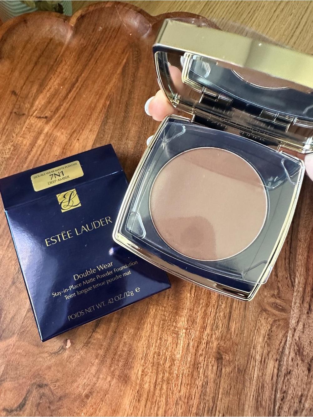 Estee Lauder Double Wear Matte Powder Foundation - Deep Amber (7N1)